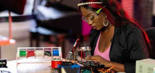 how can technology be helpful